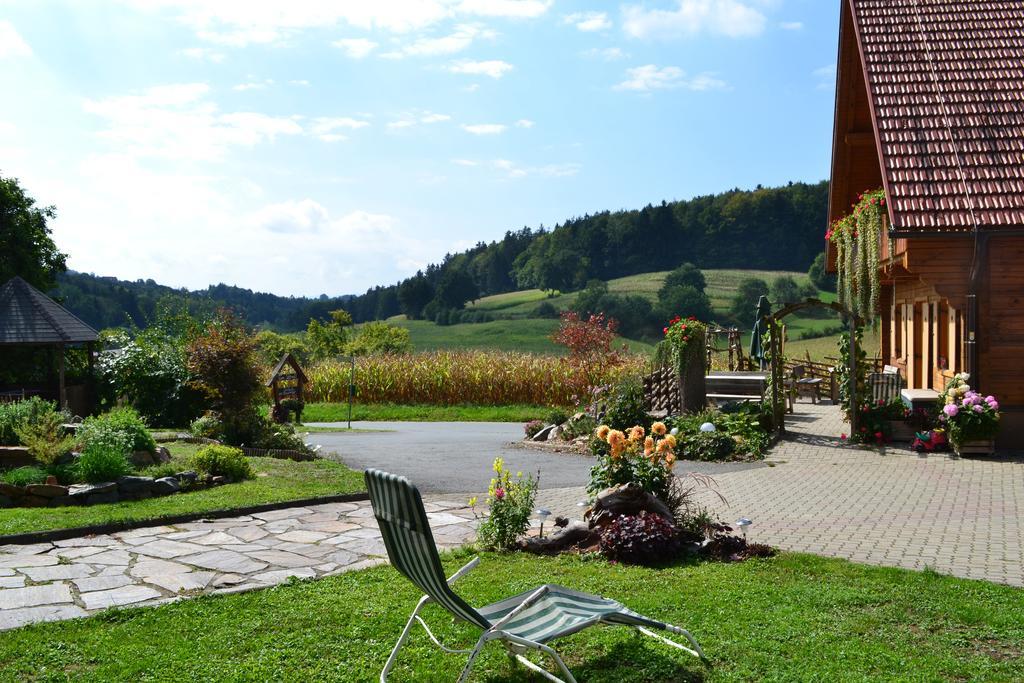 Villa Am Jaukhof Familie Stiendl à Neudorf im Sausal Extérieur photo