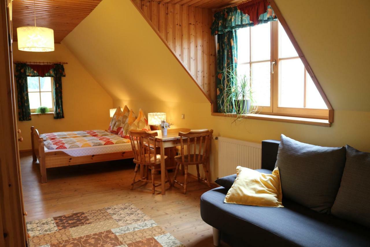 Villa Am Jaukhof Familie Stiendl à Neudorf im Sausal Extérieur photo